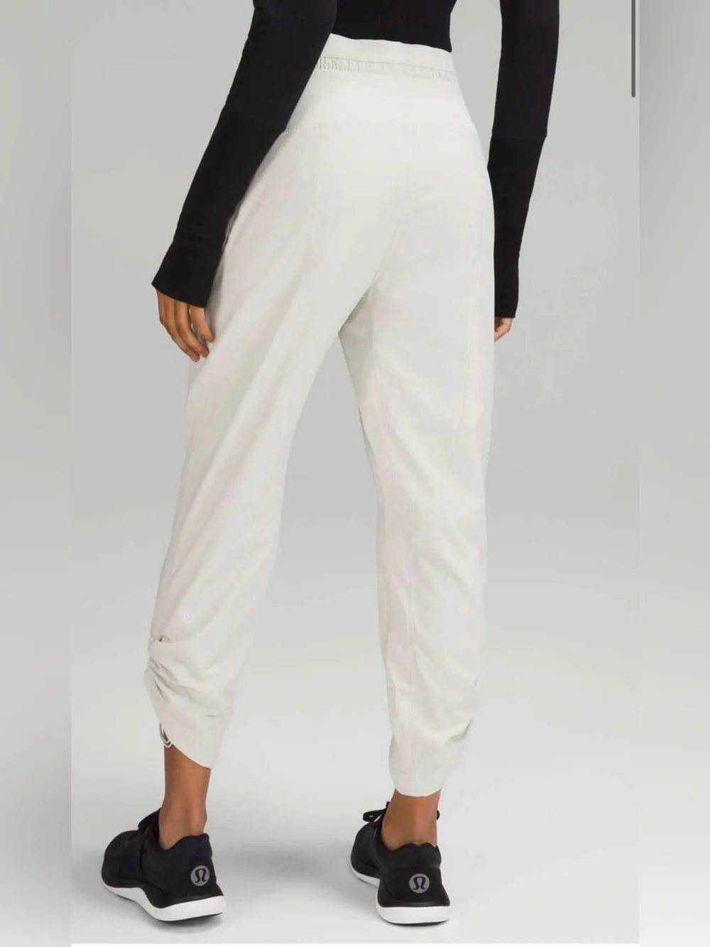 Lululemon Dance Studio Mid-Rise Cropped Pant
